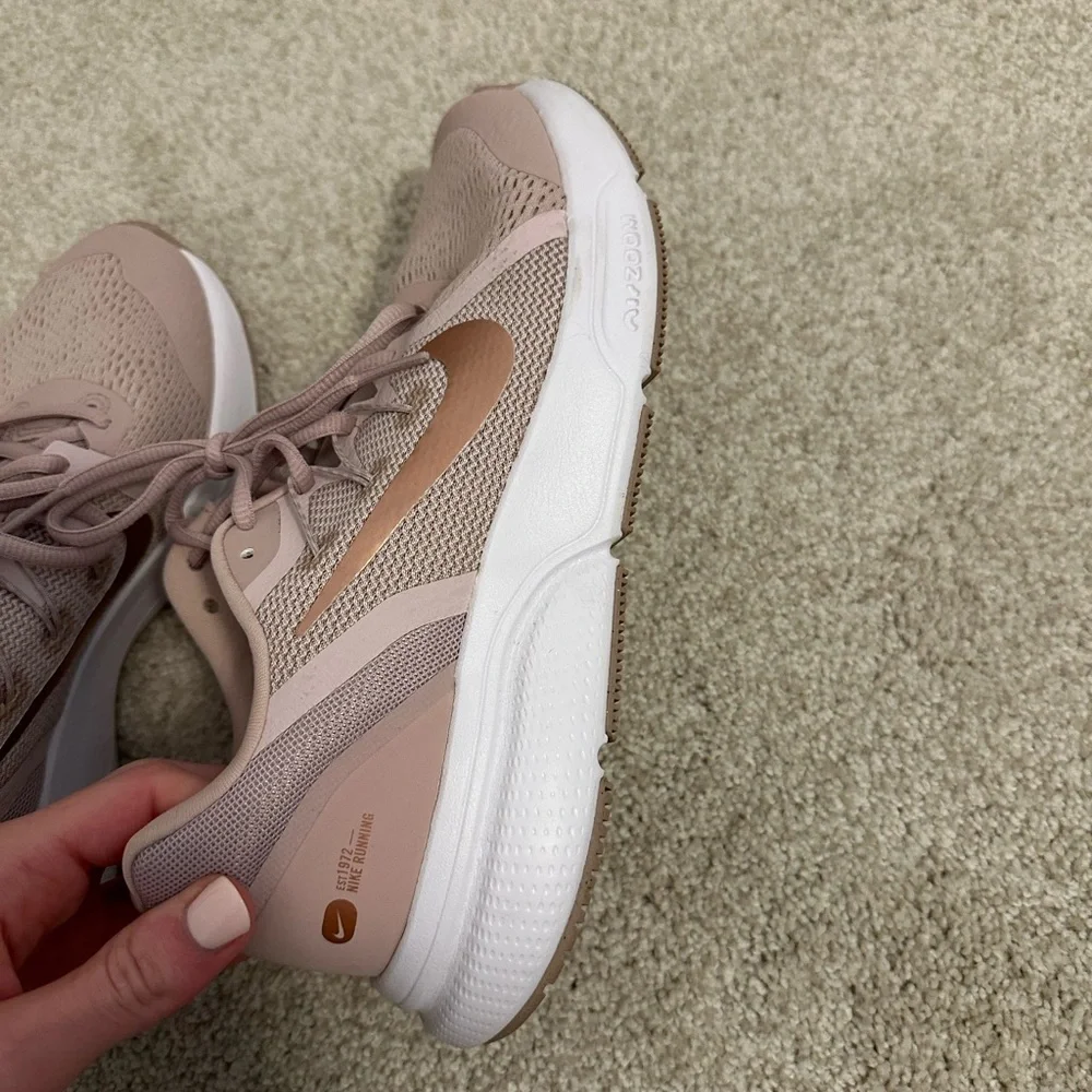 Nike Women's WMNS Zoom Span 3 Stone Mauve/MTLC Red Bronze-Barely Rose - Picture 9 of 15